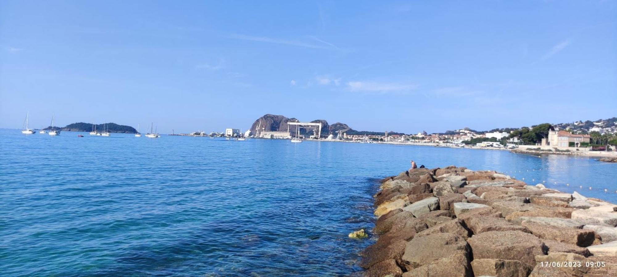 Logement Climatise Avec Jardin Et Parking Pour 2 Personnes En Bord De Plage La Ciotat Luaran gambar